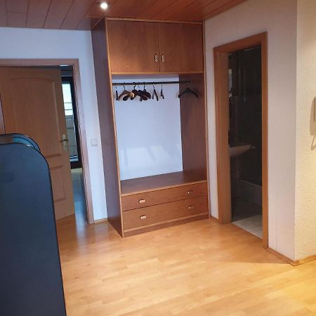 Wohnung Fuer 4 Personen, 2 Schlafzimmer, 2 Parkplaetze, Wlan Costanza Esterno foto