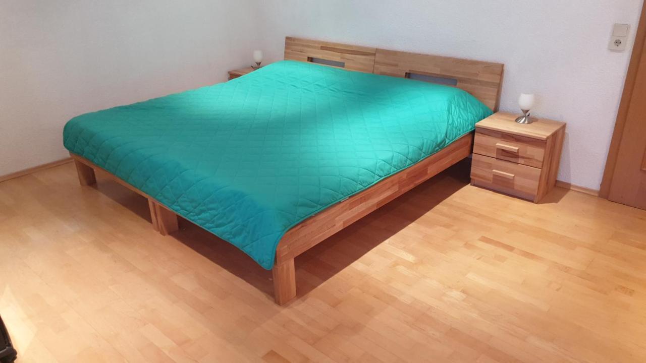 Wohnung Fuer 4 Personen, 2 Schlafzimmer, 2 Parkplaetze, Wlan Costanza Esterno foto