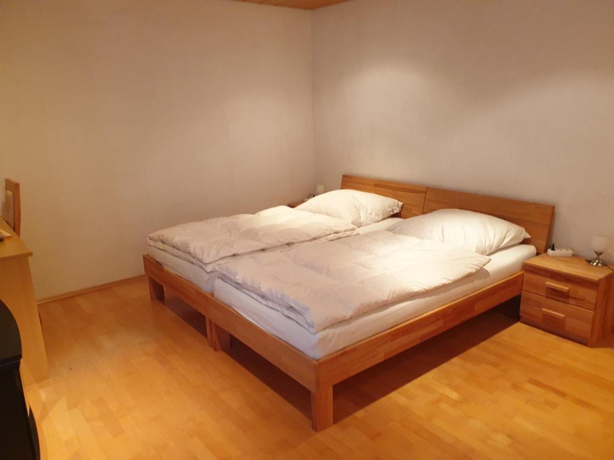 Wohnung Fuer 4 Personen, 2 Schlafzimmer, 2 Parkplaetze, Wlan Costanza Esterno foto