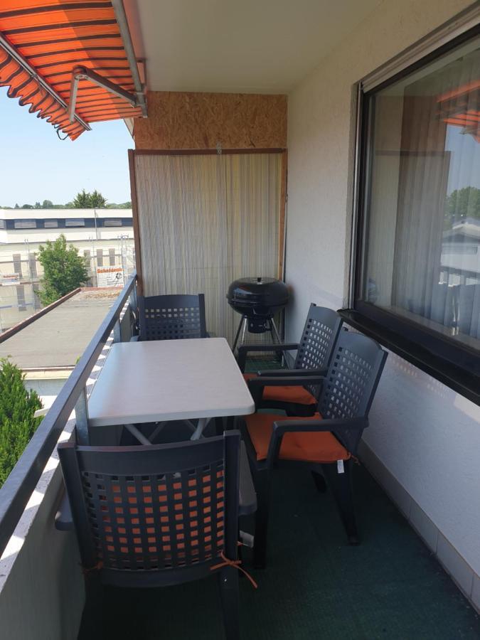 Wohnung Fuer 4 Personen, 2 Schlafzimmer, 2 Parkplaetze, Wlan Costanza Esterno foto